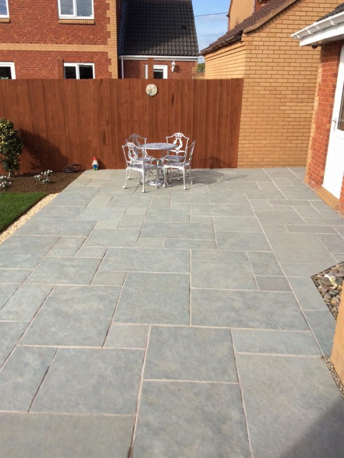 Kota Blue Natural Limestone Paving Slabs - Mix Size Patio Pack