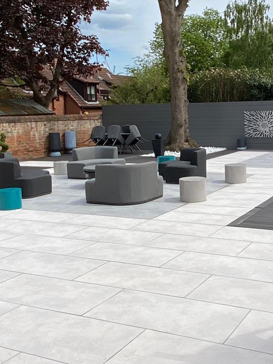 Luna White Claris Outdoor Tile - 1200x600x20mm