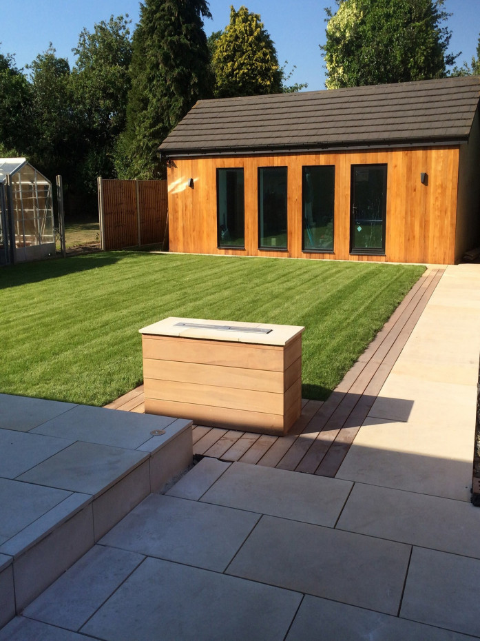 Beige Smooth & Sawn Sandstone Paving - 1200x600